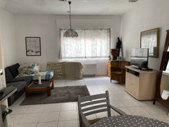 Vanuit deze centraal gelegen ruimte ligt alles voor de hele groep binnen handber  Appartement in Aartselaar Private room in condo vacation rental 645404482397794373