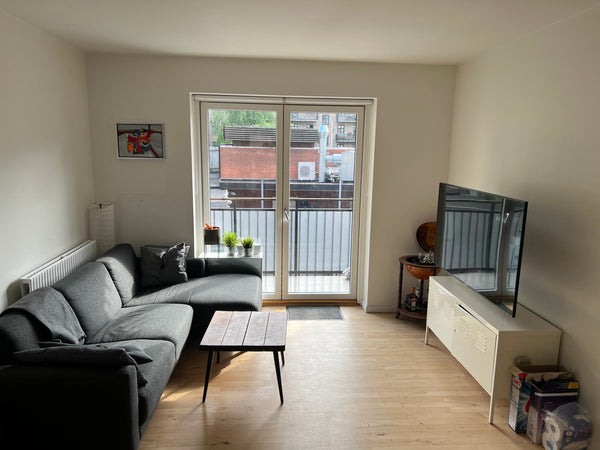 Enjoy the simple life in this peaceful and centrally located residence. Short di  Lovely 2-room apartment in the heart of Østerbro Entire condo vacation rental 53103172