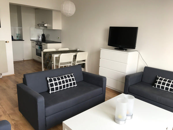 Sehr gut ausgestattete, helle zwei Zimmer Wohnung in Gehweite der Uno-City. Offe Vienna, Austria Wohnung in Nähe der Uno-City Entire rental unit vacation rental 50430205