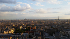 Cet appartement très lumineux bénéficie d'une magnifique vue sur Paris et il a u Paris, France Montmartre vue sur Paris & terrasse Entire rental unit vacation rental 7360296