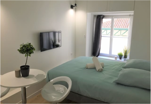 Joli studio rénové en plein cœur du 6 arrondissement de Lyon, entièrement équipé Lyon, France Studio Duquesne - Parc tête d'Or-métro Foch Entire rental unit vacation rental 49895862