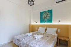 Enjoy the simple things in this peaceful and central living space.<br /><br /><b Heraklion, Greece View & Value 2 bedroom Entire condo vacation rental 659331709497988512