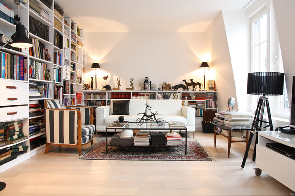 Un appartement typiquement parisien calme et ensoleillé avec vue sur les toits d Paris, France HABITER SOUS LES TOITS DE PARIS Entire rental unit vacation rental 851420