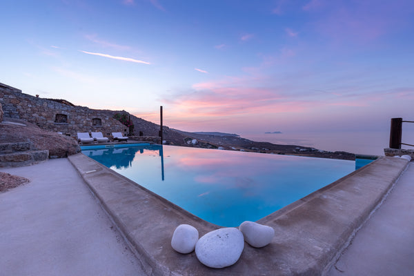 This amazing villa is located between Lia and Kalafatis beaches in Mykonos islan Civitavecchia, Italy VILLA AZZURO Cycladic home vacation rental 41944725