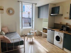 Cosy Studio extrêmement bien situé à Lyon. <br />5 minutes à pied de la place Be Lyon, France Cosy Studio à Lyon 5minutes de la place Bellecour Entire rental unit vacation rental 48867215