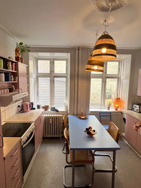 cozy apartment. 100 meters from Copenhagen's largest shopping street and 50 mete  Cozy Apartment In The Heart Of Copenhagen Entire rental unit vacation rental 635918435034248893