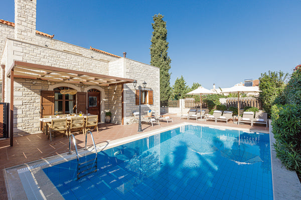 In the beautiful village of Atsipopoulo a few kilometres from Rethymno centre, y Rethimnon, Greece Villa Elia with private pool, Atsipopoulo center Entire villa vacation rental 2418892