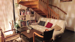 Notre duplex est idéal pour les petits groupes ou familles qui souhaitent retrou Lyon, France Charmant Duplex calme et proche metro Entire rental unit vacation rental 21639623