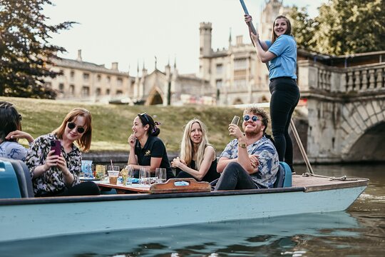 Shared Punting Tour Group Ticket  Private Tours and Travel Guide Europe London CITY Cambridge Destination Tour