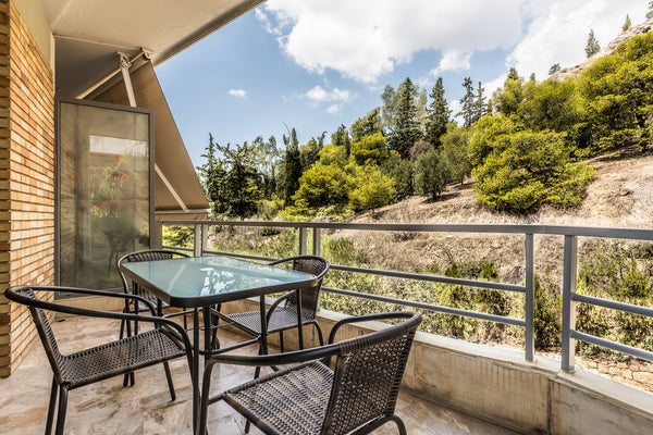 Welcome to one great place, ideal for a short visit in the city, or a longer per GR 3 bedroom apartment in Acropolis area Entire rental unit vacation rental 30848960