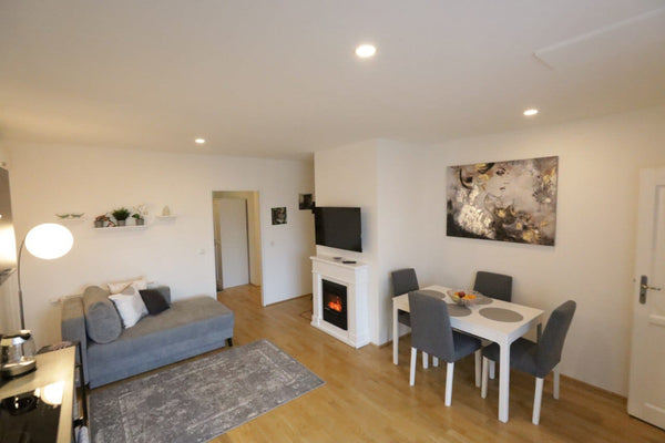 Modern furnished attic apartment with balcony; WIFI; Elevator; time-independent  Vienna, Austria Sunny & cozy Penthouse with Balcony ☼ DG5 Entire rental unit vacation rental 629647480958420844