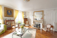 In an old building, room with bed for 2 people and private bathroom (shower + WC Paris, France La Castellane (quartier Madeleine -St Honoré) Private room in rental unit vacation rental 3597324