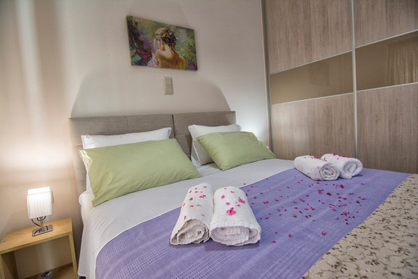 Amazing brand new apartment 80m from Nea Chora beach and 7min walk from Chania c Chania, Greece Pasiphae-BRAND NEW sea and city apartment. Entire home vacation rental 35958210