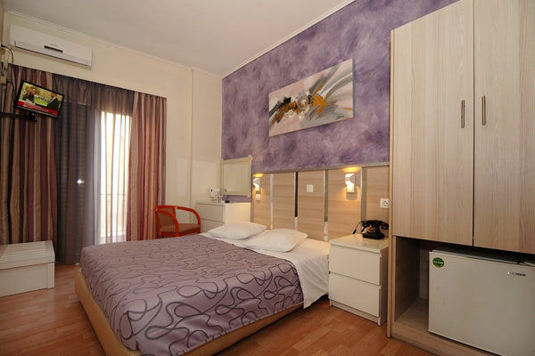 <b>License number</b><br />0206Κ013Α0023400 GR Single room with city view Room in hotel vacation rental 616611193936674551