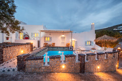 "Discreetly hidden between the picturesque village of Oia and the capital’s hear Imerovigli, Greece Starlight Luxury Seaside Villa Entire villa vacation rental 37105280