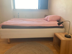 Overnat i billigt, centralt og simpelt indrettet værelse. <br />10 min. gang fra  Billigt værelse centralt på Frederiksberg! Private room in rental unit vacation rental 641277487084883996