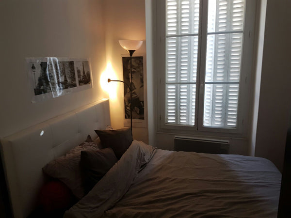 Mon logement est proche de la Tour Eiffel, du centre Beaugrenelle Paris, Cinéma  Paris, France Bedroom close to the Eiffel Tower. Private room in rental unit vacation rental 15907730