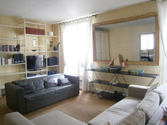 In the heart of Paris and quartier Montorgueil, a double living room with privat Paris, France Big spacious bright appartement Entire rental unit vacation rental 6443453