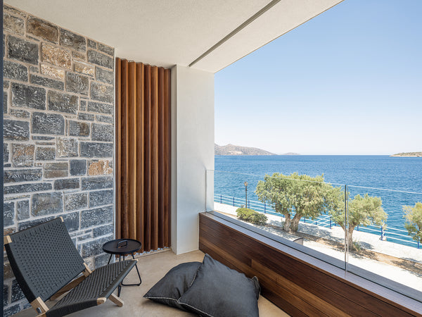 Enjoy a stylish experience at this centrally-located place.<br /><br /><b>Licens Agios Nikolaos, Greece Seannamon Sea View Suite 1 - steps from the beach Entire vacation home vacation rental 664029835863843187