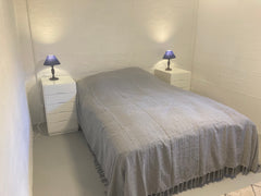 Nyrenoveret værelse, køkken og bad i villa i Brønshøj (15 minutter i bus til cen  Helt nyrenoveret villaværelse, køkken og bad. Private room in bed and breakfast vacation rental 574267993618299409