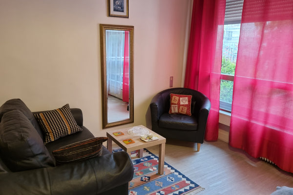 Large Studio 32 m², located in Paris 8th in the golden triangle. All the big Fre Paris, France Beau studio de 32 m², à Paris 8ème Entire rental unit vacation rental 2678065