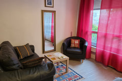 Large Studio 32 m², located in Paris 8th in the golden triangle. All the big Fre Paris, France Beau studio de 32 m², à Paris 8ème Entire rental unit vacation rental 2678065
