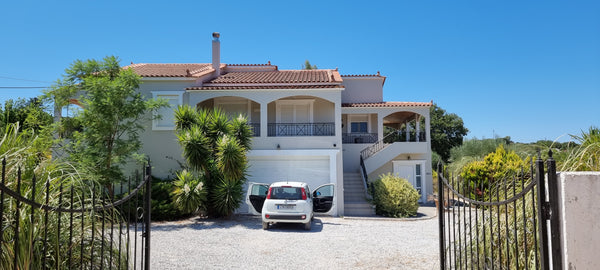 Tranquility in these wonderful surroundings, its a hide away, with a short walk  Milton-under-Wychwood, United Kingdom Beautiful Villa Olivia with private Pool & Garden Entire villa vacation rental 661530315431732353