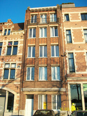 Reburbished small studio flat. Situated in the trendy South of Antwerp (Zuid), s Antwerp, Belgium Antwerp Zuid cosy studio flat Entire rental unit vacation rental 22613237