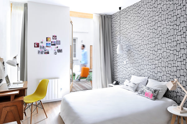 Pour ceux qui souhaitent profiter de la convivialité de l’auberge tout en ayant   SLO Living Hostel - Chambre privée Room in hostel vacation rental 29914729