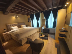 You will be right beside Grand-Place. You are access to historical places at cen  Apartment 7- Luxury 2-Bedroom in Grand-place Entire rental unit vacation rental 619907474421277165