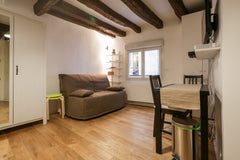 Studio cosy et charmant, au calme, à dix minutes à pieds de l'Opéra, de Châtelet Paris, France Studio cosy à Paris centre Entire rental unit vacation rental 7120824