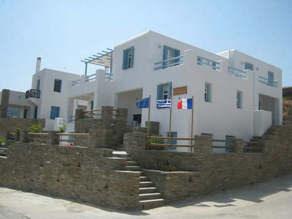 Karaoulanis apartments are located at Chora of Andros .The center of Andros town Greece Karaoulanis  apartments in Chora Entire rental unit vacation rental 7083972