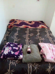 Belle chambre coté cour<br />très tranquille.<br />A coté de la salle de bain et Paris, France Petite chambre tranquille dans le coeur de Paris Private room in rental unit vacation rental 29433345