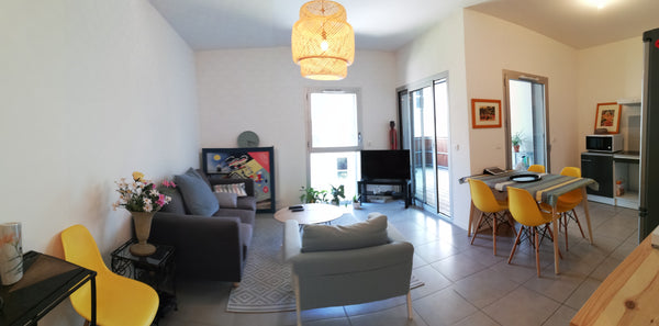 Logement récent, propre, agréable, spacieux (65m²) et fonctionnel dans résidence Bordeaux, France Appartement tout équipé, résidence avec piscine. Entire condo vacation rental 37302161