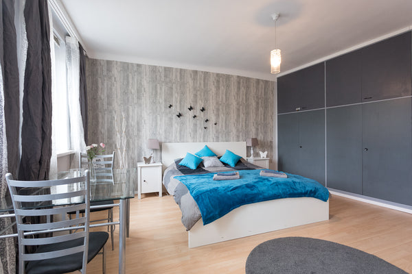 This fully furnished studio apartment has a double bed, couch and dining room in Vienna, Austria Cute Red Star Studio City Center Entire rental unit vacation rental 52978226