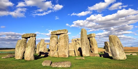 Post Cruise Private Transfer Southampton to London via Stonehenge  Private Tours and Travel Guide Europe London CITY Southampton Destination Tour