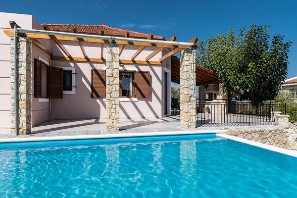 Lila hill house is a renovated 3 bedroom/2 bathroom house on a small hill of Sta  Renovated 3bd Hill house with pool and sea views. Entire home vacation rental 31631100