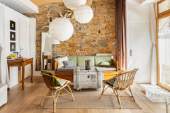 Découvrez l'ambiance cosy d'un appartement typique du quartier historique des Pe Lyon, France Appartement indépendant sur les pentes de la Croix Rousse Entire rental unit vacation rental 24664103