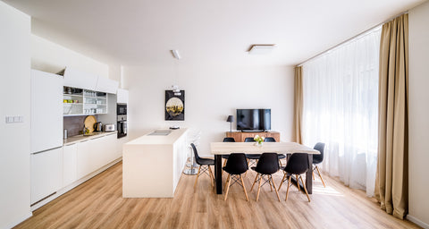 • EXCEPTIONAL, SPACIOUS, NEWLY REFURBISHED apartment that you will love!<br />•  Prague, Czechia 3pokoje+2balkony ❤TOP❤ POSTELE❤ V centru města Entire rental unit vacation rental 19452169