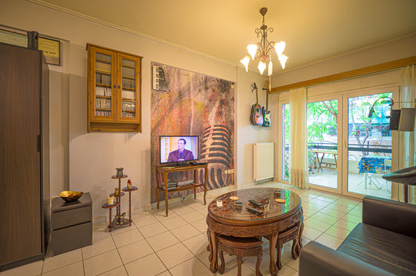WiFi 100mbit Download/10mbit Upload.<br />Free Parking Space included.<br />10 m Athens, Greece New bedroom, Music Vibe, Fiber Internet & Parking Entire condo vacation rental 50396541
