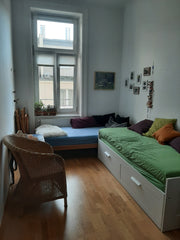 Perfekte Lage!  15 Minuten zu Fuß ins Zentrum, zur S-Bahn direkt bis Flughafen o Vienna, Austria Zentrumsnah mit Kind und Kegel Private room in rental unit vacation rental 49801180