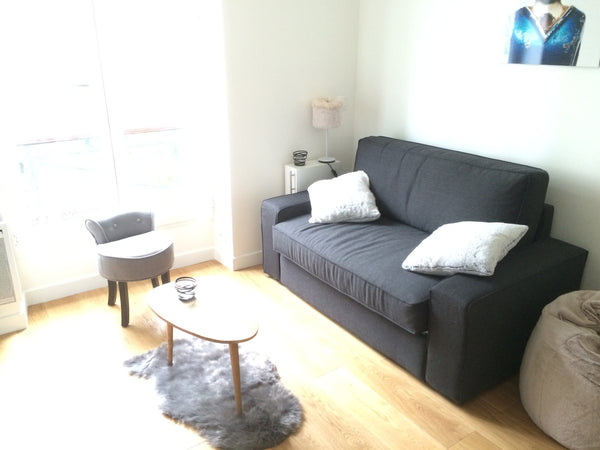 Available from 07/01 to 09/16.<br /><br />Offers applied:<br />1 week (7 days+): Paris, France Cosy and design - Perfect localisation ! Entire rental unit vacation rental 13763381