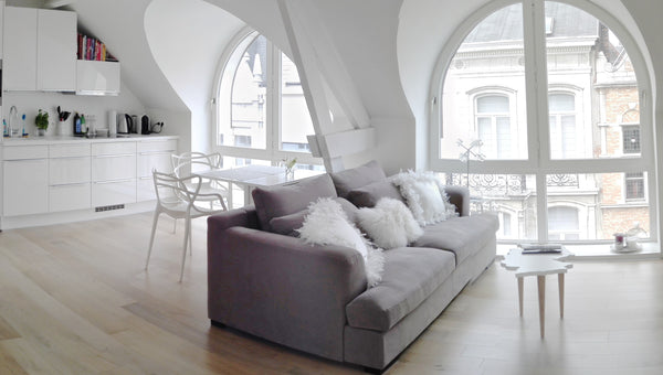 This newly renovated studio flat lies in the most exclusive shopping street of A Antwerp, Belgium Stylish Rooftop next to CHANEL Entire loft vacation rental 5020599