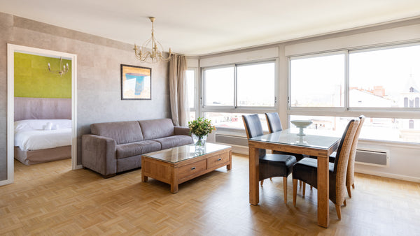 Our beautiful, bright apartment is new in a contemporary style with high-end ser Lyon, France Dify Duguesclin - Quai du Rhone Entire rental unit vacation rental 39357395
