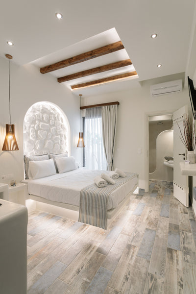 Jasmine is our brand new studio for 2019.<br />It is located in the center of Ag  Jasmine Deluxe Double Bed Room in bed and breakfast vacation rental 35027588