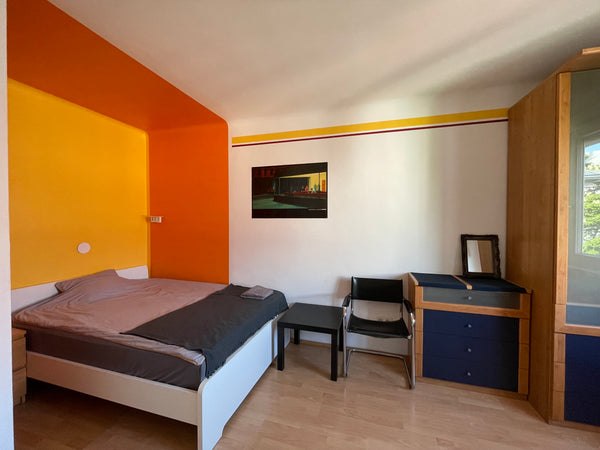 Simple bedroom next to Belvedere, in 3 district. Rennweg train station is in 3 m Vienna, Austria Simple room next to Belvedere Private room in rental unit vacation rental 38176400