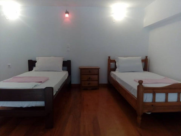 Holidays like-a-local, far away from the tourism traps.<br /><br /><b>The space<  Pasiphaei - nearby swimming pool Entire rental unit vacation rental 26835869