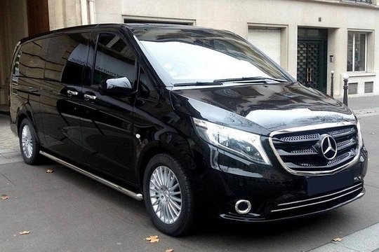 Departure Private Transfer: Liverpool to Liverpool Airport LPL in Luxury Van  Private Tours and Travel Guide Europe London CITY Liverpool Destination Tour