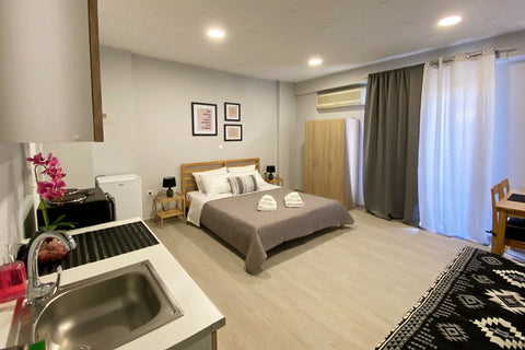 A cozy, newly renovated, clean and comfortable studio in the heart of Athens, fu GR Deluxe cosy apartment downtown E4 Private room in serviced apartment vacation rental 615645131412952550