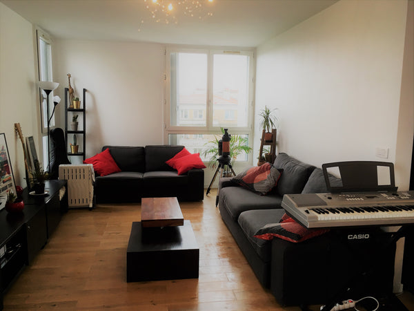 Very spacious and modern flat, comfortable and convenient with parking<br /><br  Paris, France Big, comfortable & modern flat with PARKING Entire condo vacation rental 23481745